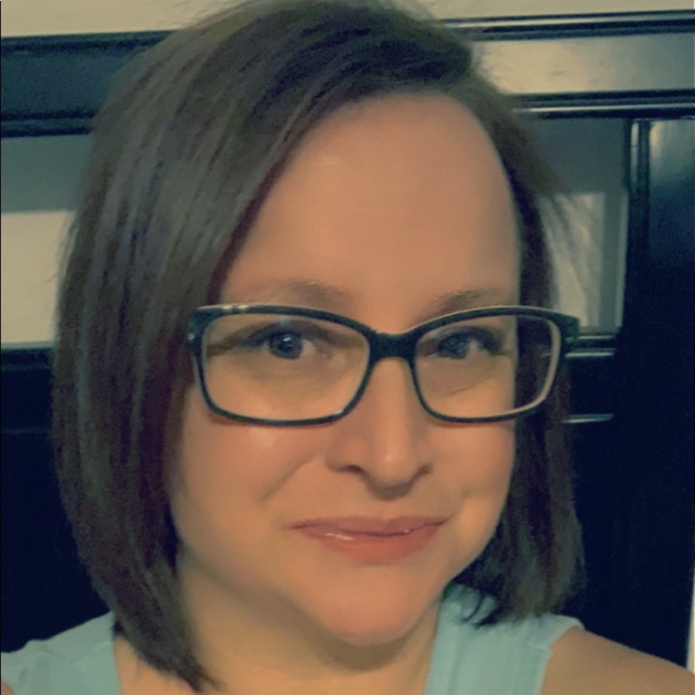 Meet your Posher, Valerie